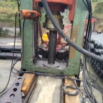 抽水蓄能電站的豎井和斜井是如何施工的？