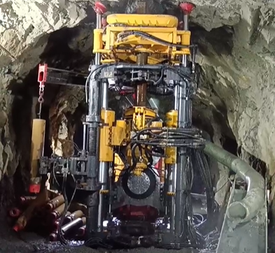 切割天井鉆機(jī)的優(yōu)勢特點(diǎn)